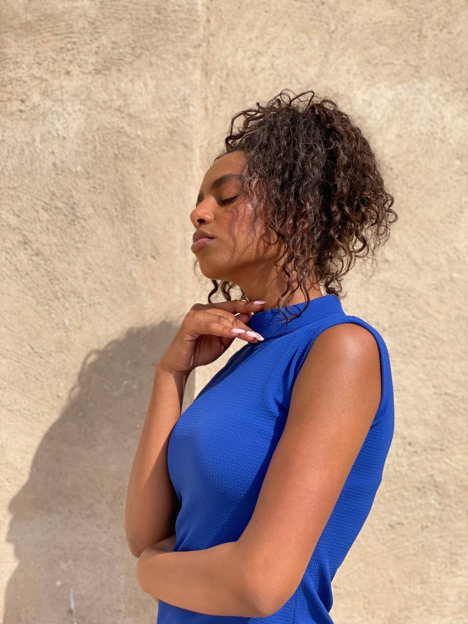 close up Turtleneck  dress 